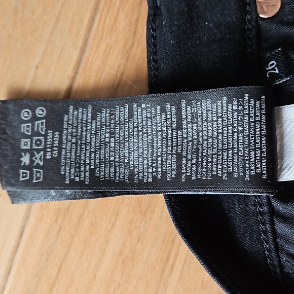 7FAM High Waist Ankle Gwenevere, Size 26 - Picture 8 of 16